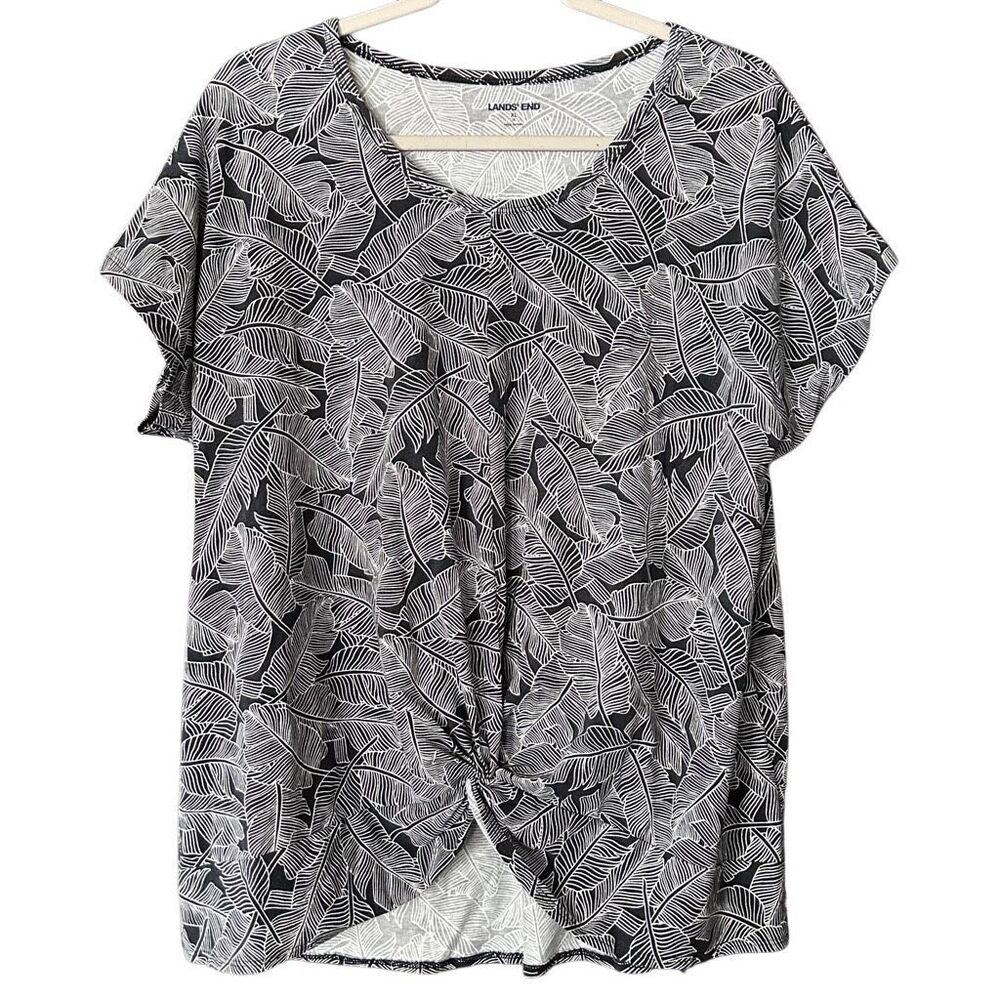 LANDS’ END Black & White Short Sleeve Twist Front Top Palm Leaves Size XL EUC